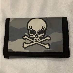 skull wallet